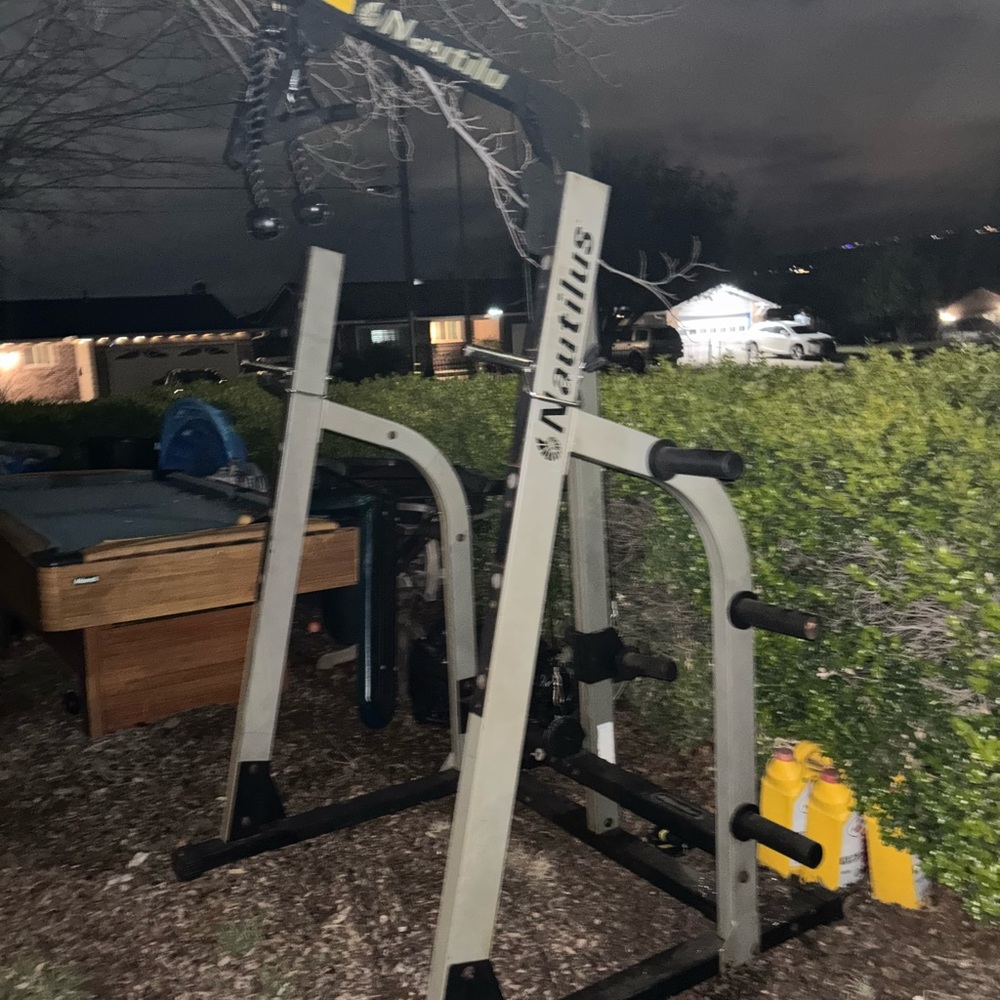 Nautilus Squat rack and Pulley Machine - Picture 1 of 2